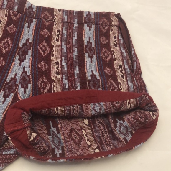 Hollister Aztec Shorts sz 3 - Picture 7 of 8
